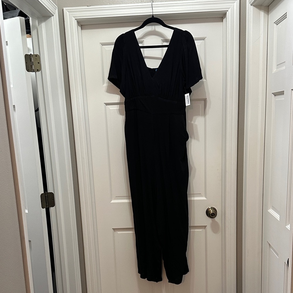 Old Navy Black Women's Jumpsuit